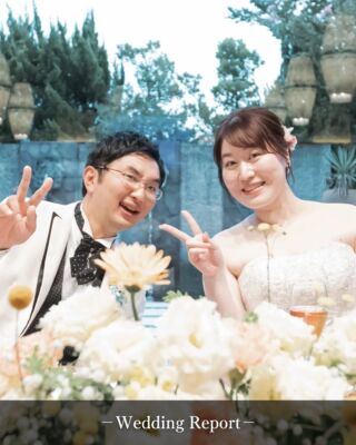 【音楽と愛が響き合う、特別な一日】
音楽を愛するお二人の結婚式は
まるで一つのライブステージのようでした🎷🥁

＜挙式＞
台風予報を覆し、奇跡の晴天☀️
念願の外からの入場が叶い、厳かな教会式へ。
アフターセレモニーでは、
ゲストとの時間を大切にし
写真撮影や歓談を
ゆったりとお楽しみいただきました📸

＜披露宴＞
ゲストと共に作り上げたウェディングケーキ🎂 
五線譜のケーキに音符型のチョコやフルーツを飾り
世界に一つだけのデザインに。
後半には楽器演奏ライブを3回＋アンコール1回！
会場中が音楽の喜びに包まれました。

＜こだわりの演出＞
プールサイドのライトアップの中
新郎はドラム🥁、新婦はサックス🎷を披露！
ジャズミュージックをBGMに
お二人の世界観を表現🎶

ご家族やご友人に囲まれた、
温かく心に残る結婚式となりました💖
＿＿＿＿＿＿＿＿＿＿＿＿＿＿＿＿＿＿＿＿
＼新潟県内最大級！／

上越市の結婚式場【ザ・グランスイート】
・県内最大級チャペル 地上49mの大聖堂
・リゾート感溢れるパーティ会場
・まるで海外のような特別な空間

[アクセス]
住所：新潟県上越市大道福田554番地
お電話：0120-20-6111（10:00～19:00）
定休日：火曜日

▼見学のご予約はプロフィールURLから✨
@the_gran_suite
＿＿＿＿＿＿＿＿＿＿＿＿＿＿＿＿＿＿＿＿
#結婚式場探し
#大聖堂
#結婚式選び
#チャペルウェディング
#新潟結婚式場
#大聖堂チャペル
#ザグランスイート
#特別な１日 #ライブショー #ジャズライヴ