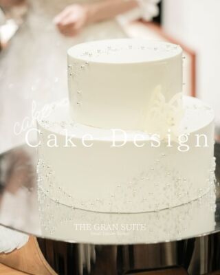 .
.
ウエディングケーキのご紹介。

おふたりの想いがたくさん詰まった、世界にひとつだけのオリジナルケーキ。

当館では、おふたりのイメージやテーマに合わせて @reginalxc  の専属パティシエが一からおつくりしております。

卒花のみなさまのデザインをぜひご参考ください。

＿＿＿＿＿＿＿＿＿＿＿＿＿＿＿＿＿＿＿＿
＼新潟県内最大級！／

上越市の結婚式場【ザ・グランスイート】
・県内最大級チャペル 地上49mの大聖堂
・リゾート感溢れるパーティ会場
・まるで海外のような特別な空間

[アクセス]
住所：新潟県上越市大道福田554番地
お電話：0120-20-6111（10:00～19:00）
定休日：火曜日

▼見学のご予約はプロフィールURLから✨
@the_gran_suite
＿＿＿＿＿＿＿＿＿＿＿＿＿＿＿＿＿＿＿＿
@minnano_wedding
#結婚式場探し
#大聖堂
#結婚式選び
#チャペルウェディング
#新潟結婚式場