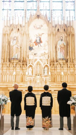 .
ファミリーミート
.
「おめでとう」の前に伝えたい
「ありがとう」
.

＿＿＿＿＿＿＿＿＿＿＿＿＿＿＿＿＿＿＿＿

＼新潟県内最大級！／

上越市の結婚式場【ザ・グランスイート】
・県内最大級チャペル 地上49mの大聖堂
・リゾート感溢れるパーティ会場
・まるで海外のような特別な空間

[アクセス]
住所：新潟県上越市大道福田554番地
お電話：0120-20-6111（10:00～19:00）
定休日：火曜日

▼見学のご予約はプロフィールURLから✨
@the_gran_suite
＿＿＿＿＿＿＿＿＿＿＿＿＿＿＿＿＿＿＿＿

＿＿＿＿＿＿＿＿＿＿＿＿＿＿＿＿＿＿＿＿

いちばん近くで祝ってもらう結婚式
家族との絆を大切にした結婚式を叶えます

⟡Small Wedding Plan 10名様 39万円～⟡
前撮り・挙式・パーティーが1日で叶う
アットホームなウェディングをご提案

[アクセス]
住所：新潟県上越市西城町3丁目5-20
電話：0120-26-4000(10:00～19:00）
定休日：火曜日

▼見学の予約はプロフィールURLから🕊️
@duocerezo

＿＿＿＿＿＿＿＿＿＿＿＿＿＿＿＿＿＿＿＿